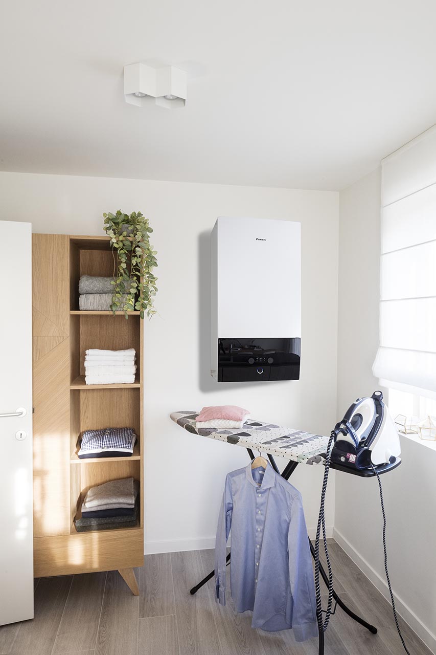 Gaiss ūdens siltumsūknis Daikin Altherma 3  EHBX08E9W ERGA08EVH7  ar dzesēšanas funkciju